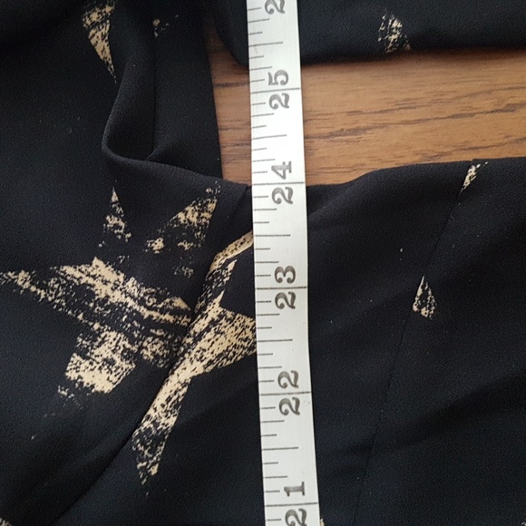 Lane Bryant Women's Sheer Style Star High Low Blouse with Back Slit Size 14/16 - Picture 4 of 15